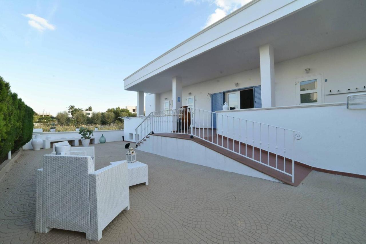 La Caletta Bed And Breakfast Torre Santa Sabina Exterior foto